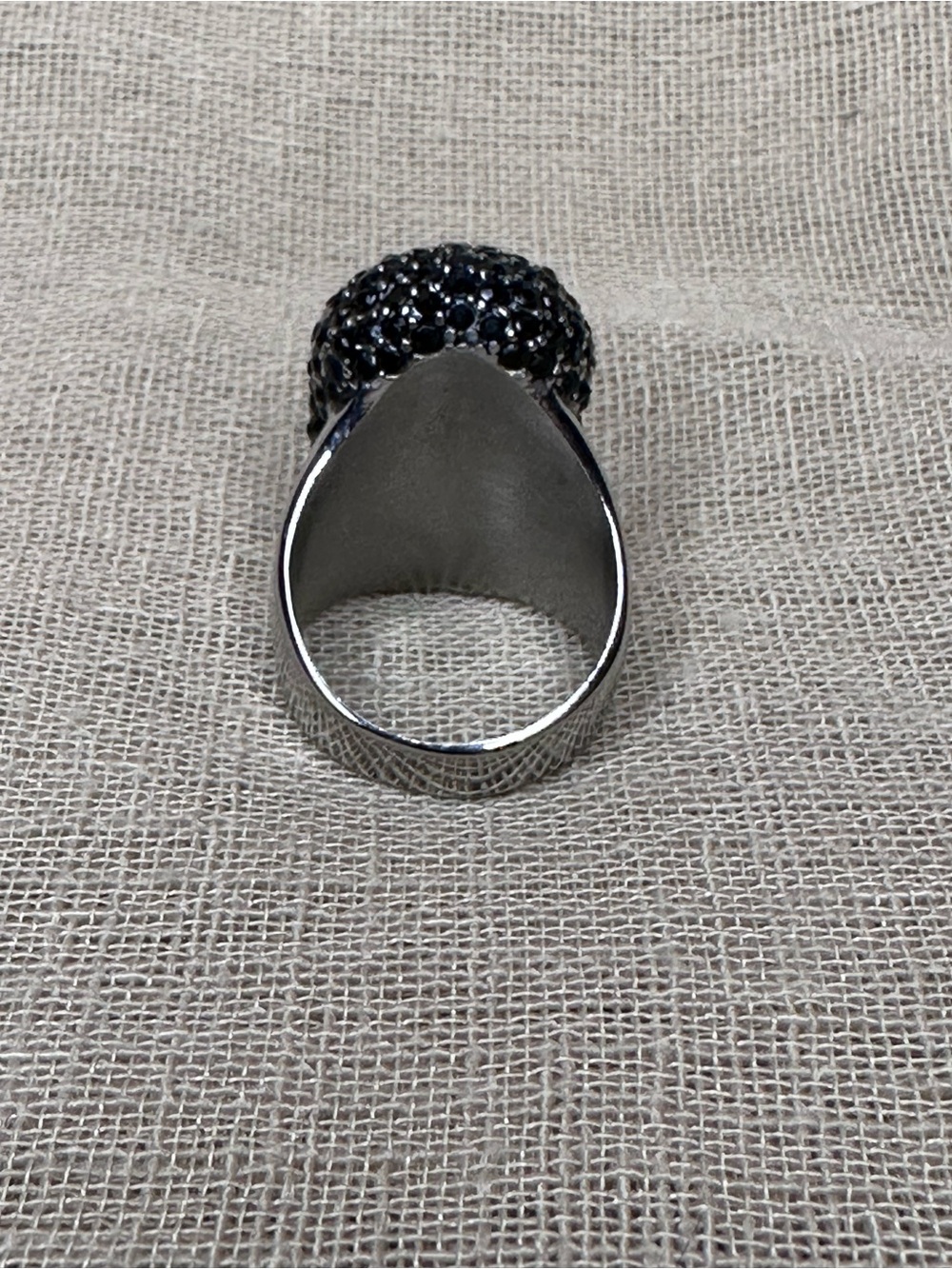 Crystal Skull Statement Ring - Black and Silver - Picture 5 of 6